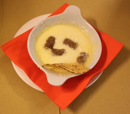 Queso Fondito y Chorizo