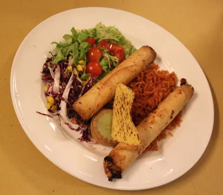 Flautas de Picadillo