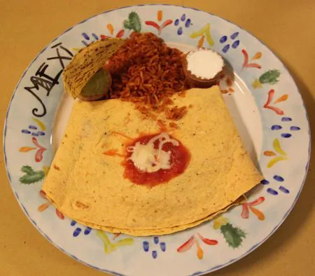 Burrito de Frijoles y Chorizo