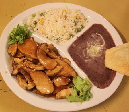 Pollo Caracol